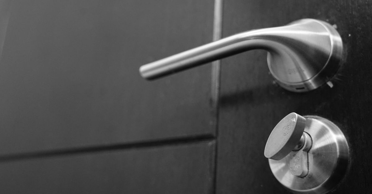 Locked Out of Your House? Here's Exactly What Happens When You Call — Closter Locksmith
